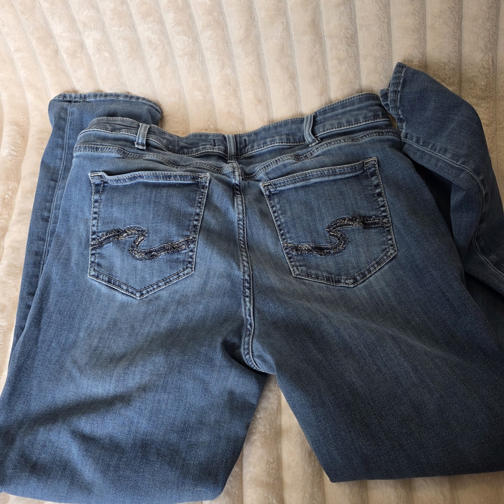 Silver Jeans Women’s Dark Blue Skinny Jeans with Embellished Back Pocket - Picture 5 of 11